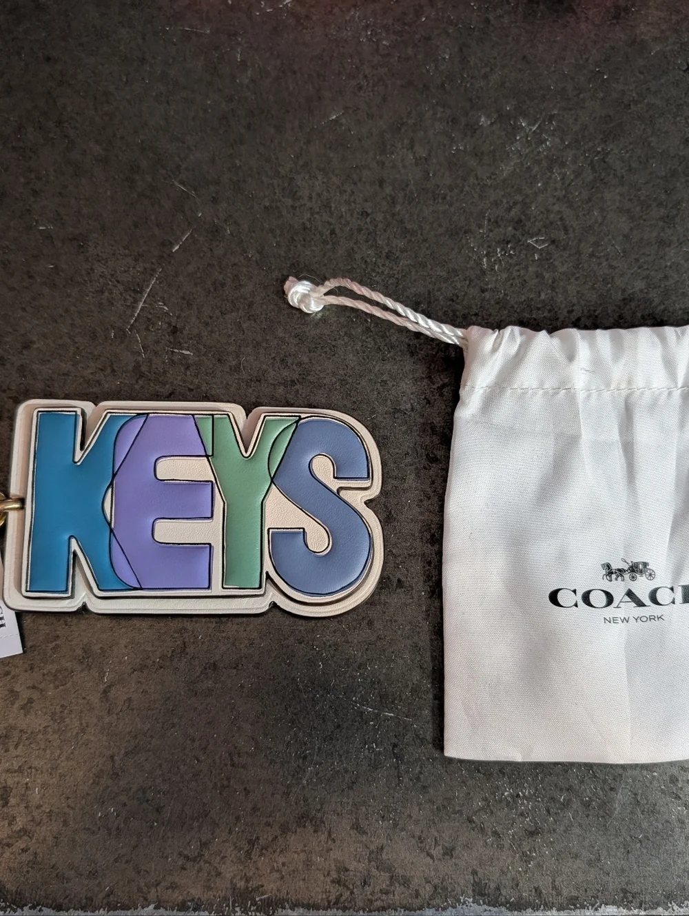 Vintage Coach Leather Keychain Charm Keys - Picture 2 of 3